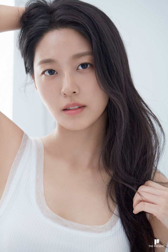 배우 김설현