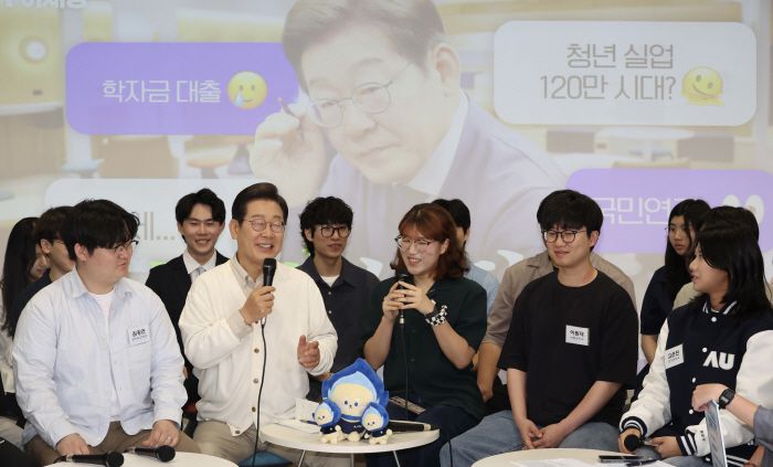 이재명 대통령은 대선 공약으로 공공기숙사 확대 계획을 밝혔다.[사진｜연합뉴스]