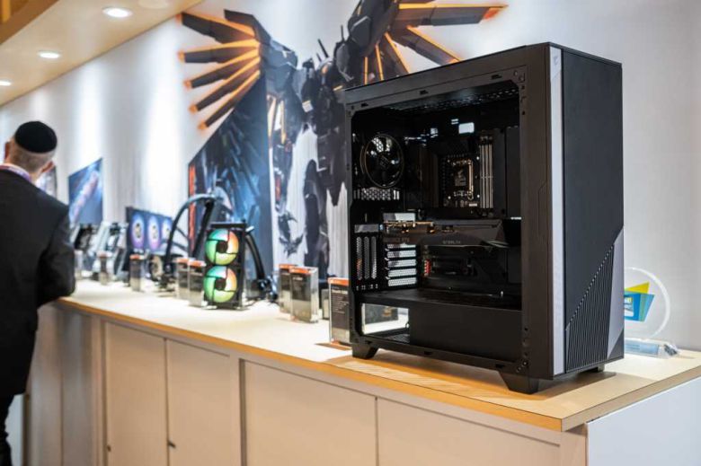 ⓒ Adam Patrick Murray / Foundry