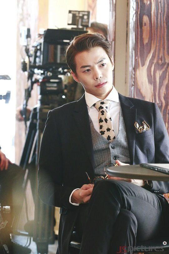 '월계수 양복점 신사들'에서 박은석은 시청자들에게 본격적인 눈도장을 받았다.