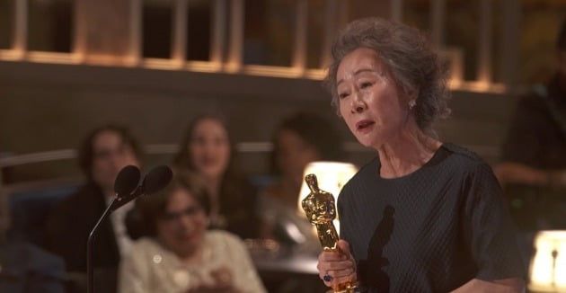 배우 윤여정 '제 93회 아카데미 시상식' 여우조연상 수상./사진제공=OSCAR