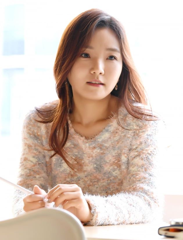 황유빈 작사가./ 사진=조준원 기자