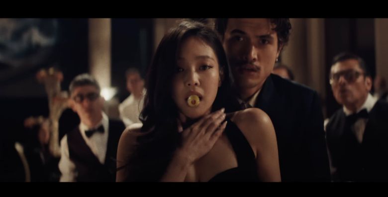 사진=그룹 블랙핑크 제니 'Love Hangover' 뮤직비디오 캡처