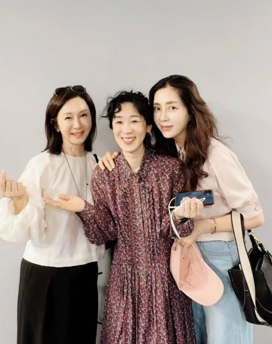 사진=송윤아 SNS