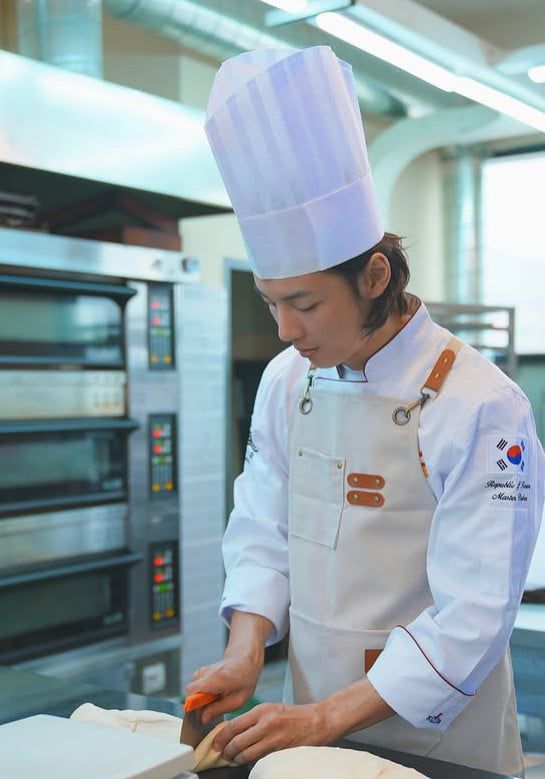 사진=윤시윤 SNS