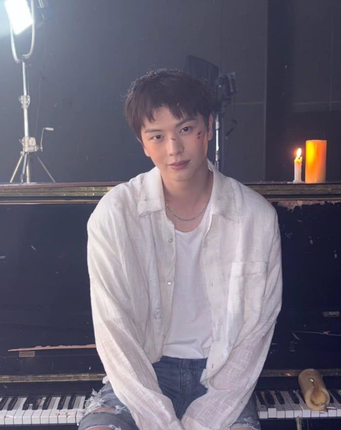 사진 = 육성재 인스타그램