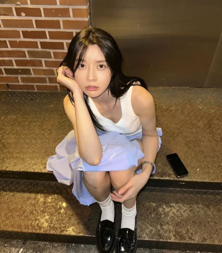 사진 = 권나라 인스타그램