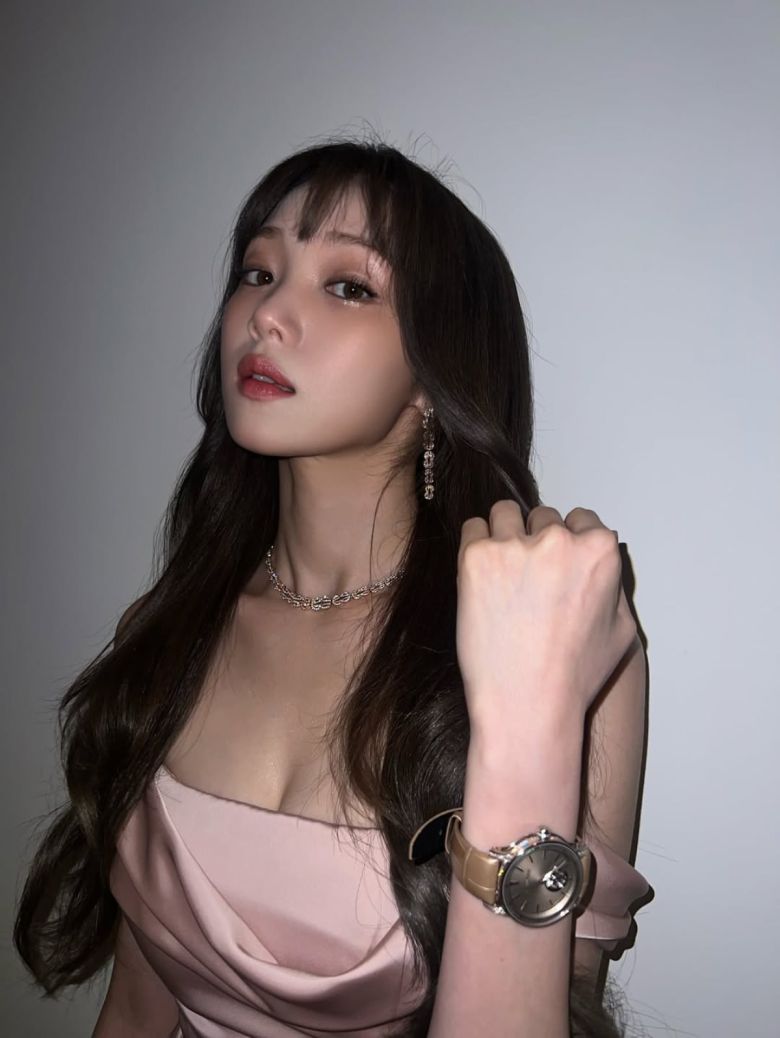 사진 = 이성경 인스타그램