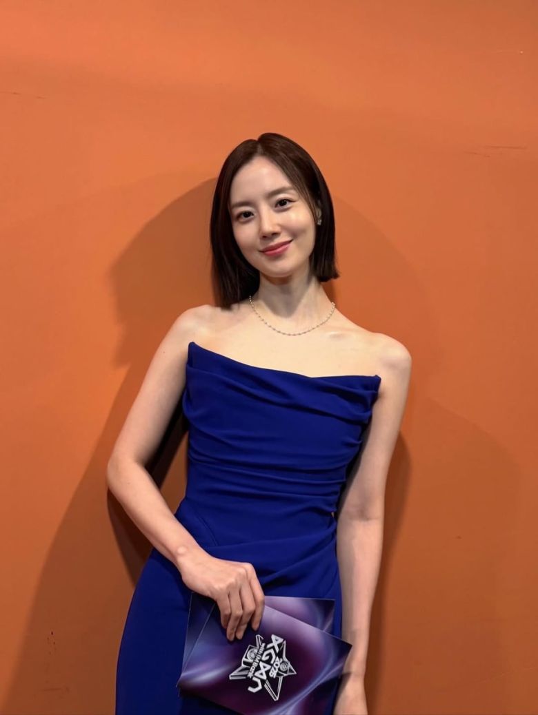 사진 = 문채원 인스타그램