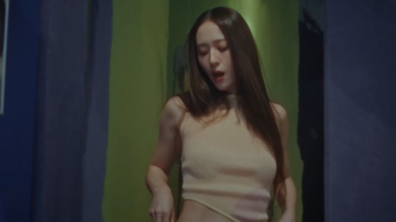 /사진=크리스탈 신곡 뮤직비디오 캡처