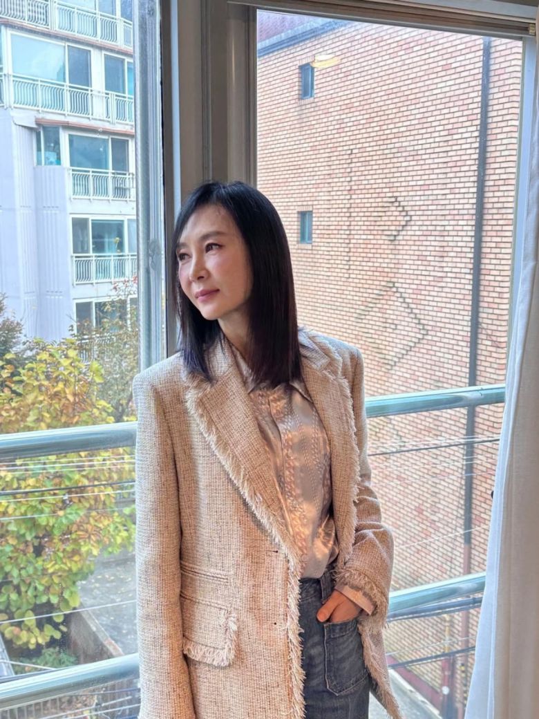 사진 = 채시라 인스타그램