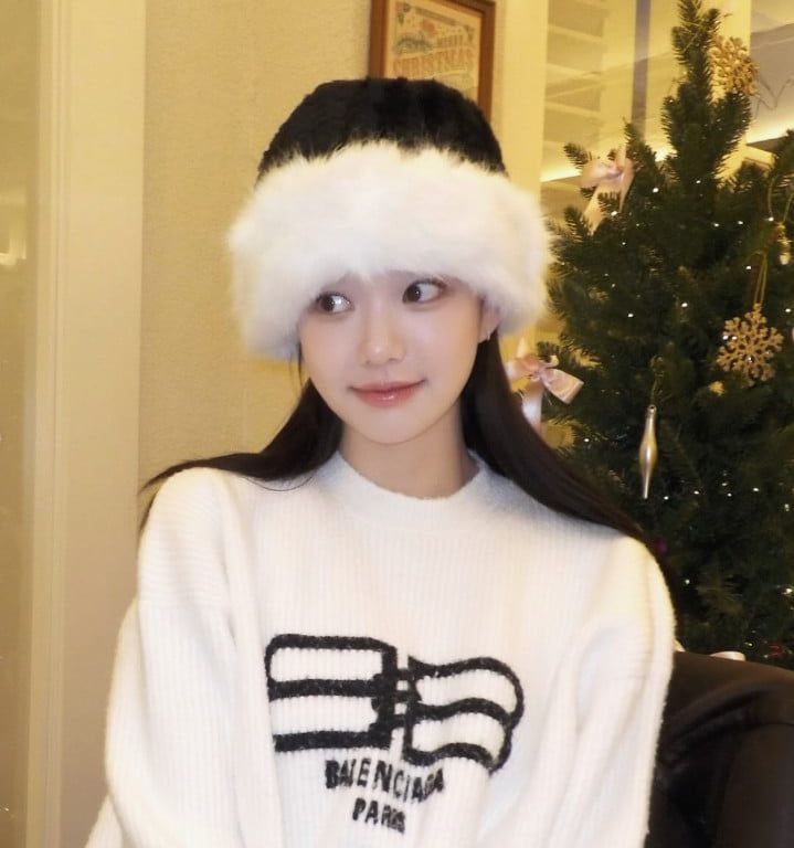 사진=이유비 SNS