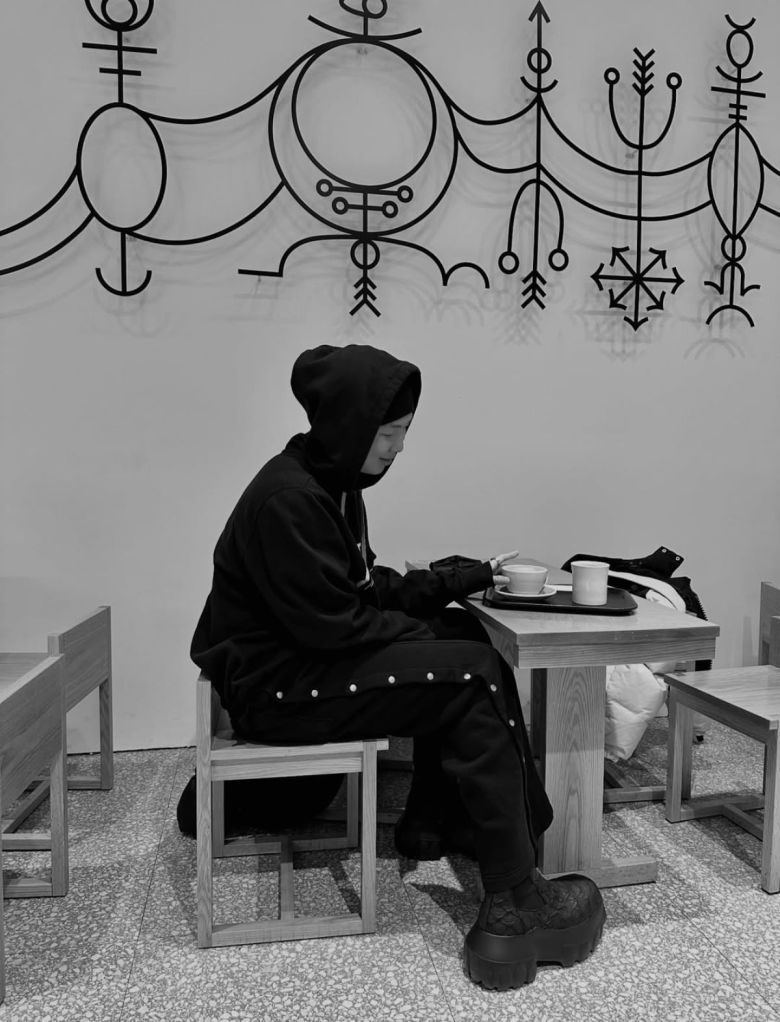 사진 = RM 인스타그램