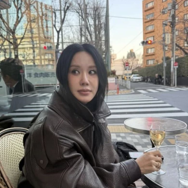 사진=가수 엄정화 인스타그램