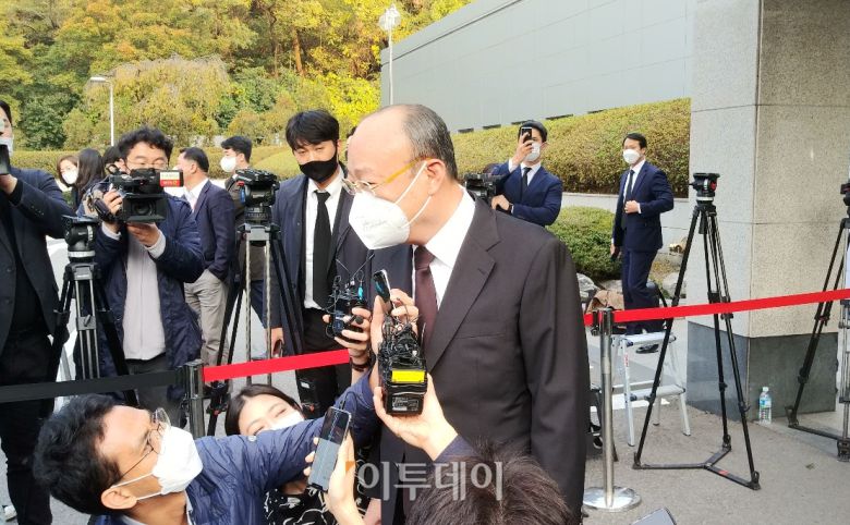 (유창욱 기자 woogi@)