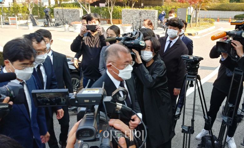 (유창욱 기자 woogi@)