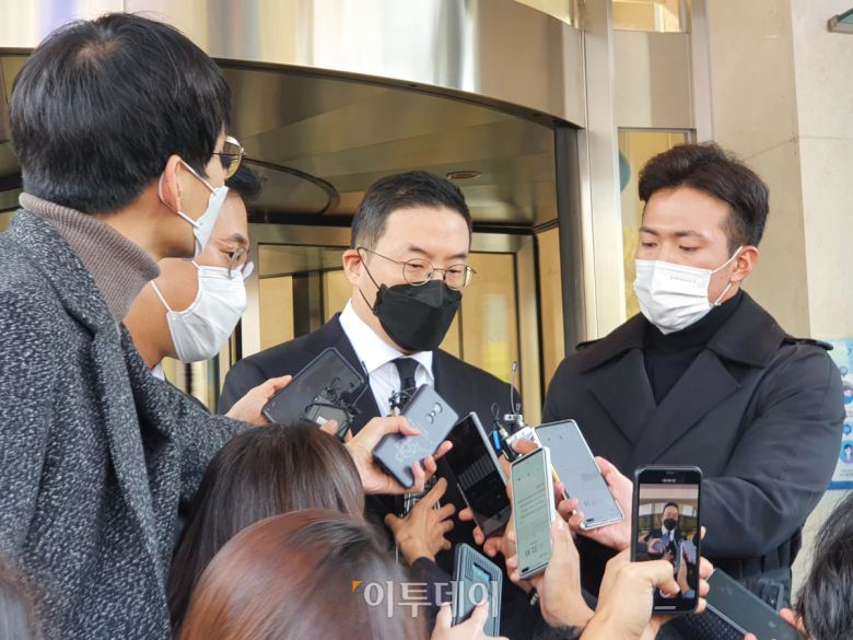 구광모 LG그룹 회장이 27일 오전 39분께 고 이건희 삼성전자 회장 빈소가 차려진 삼성서울병원 장례식장을 방문해 조문했다. (노우리 기자 @we1228)