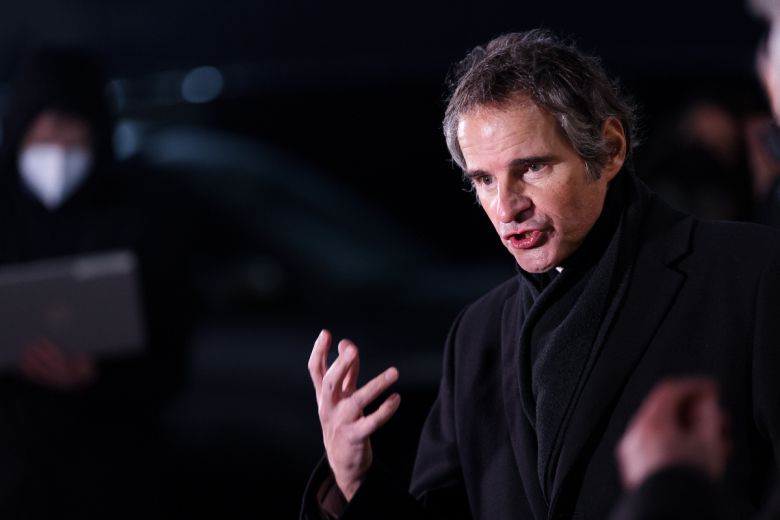 라파엘 그로시 IAEA 사무총장이 21일(현지시간) 이란과의 협상을 마치고 오스트리아로 돌아와 기자회견을 하고 있다. 빈/EPA연합뉴스