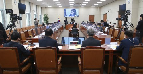 국회 기획재정위원회 예비타당성조사 제도 관련 공청회가 27일 오후 서울 여의도 국회에서 열리고 있다. (연합뉴스)