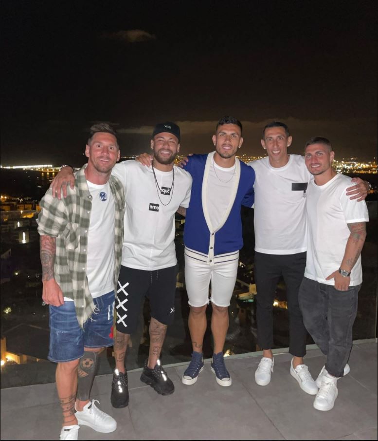 디 마리아가 자신의 SNS에 공개한 사진. 왼쪽부터 메시, 네이마르, 파레데스, 디 마리아, 베라티(앙헬 디 마리아 인스타그램 캡처)