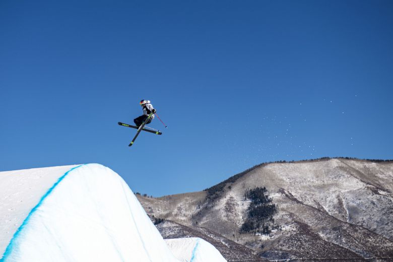 (뉴시스) 프리스타일 스키 슬로프스타일 경기 모습