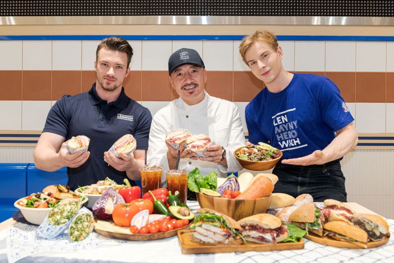 렌위치 IFC몰 1호점.