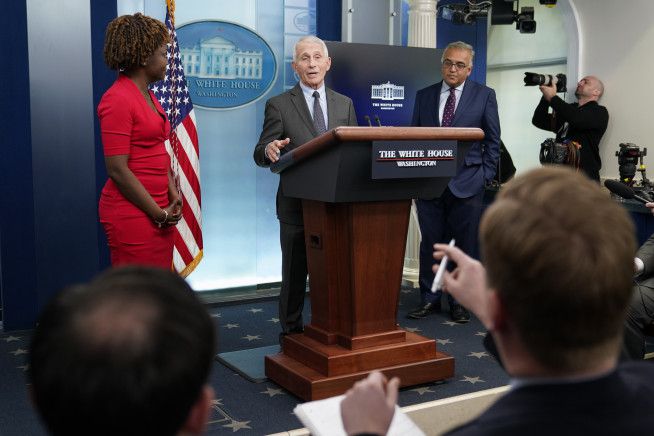 앤서니 파우치 미 국립알레르기·전염병연구소(NIAID) 소장이 22일(현지시간) 은퇴 전 마지막 백악관 브리핑을 하고 있다. 워싱턴D.C.(미국)/AP뉴시스