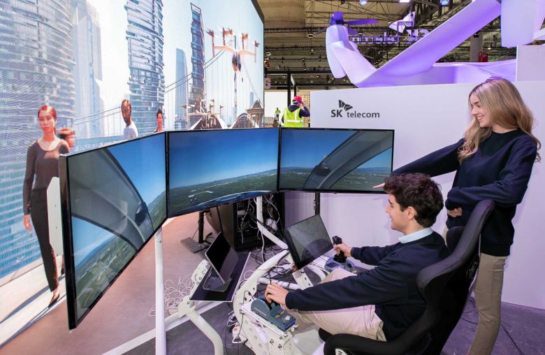 SKT가 자체 개발한 4D 궤적기반 운항관제플랫폼을 운행하는 모습.