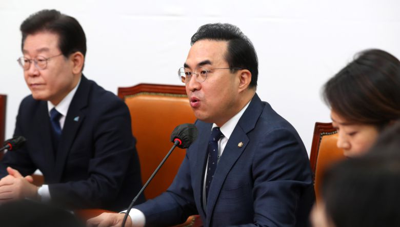 박홍근 더불어민주당 원내대표가 지난달 27일 오전 서울 여의도 국회에서 열린 최고위원회의에 참석해 발언하고 있다.