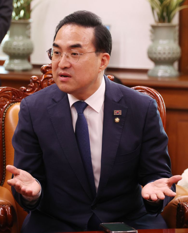 박홍근 더불어민주당 원내대표가 지난달 20일 서울 여의도 국회 의장실에서 열린 국회의장-교섭단체 원내대표 회동에서 발언을 하고 있다.