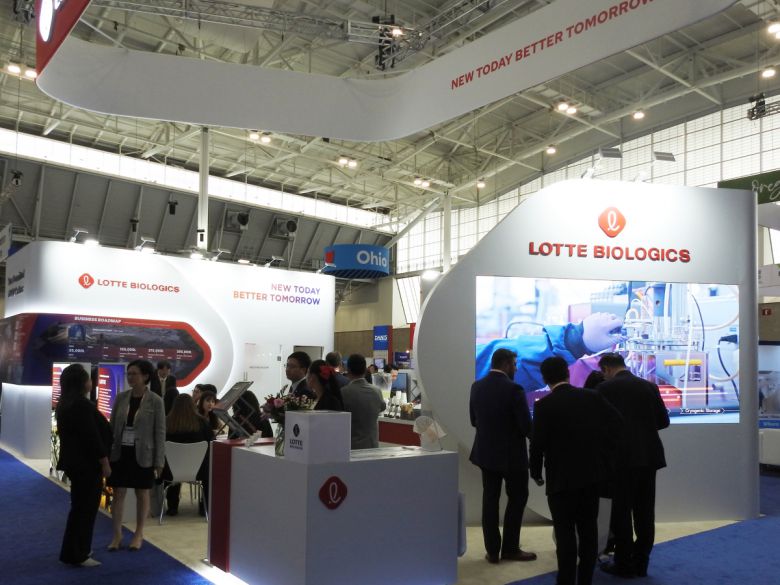 롯데바이오로직스가 지난해에 이어 올해도 단독부스를 꾸렸다.