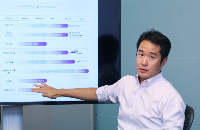 강세일 에스바이오메딕스 대표가 6일 서울 성동구 에스바이오메딕스에서 이투데이와 인터뷰를 갖고 있다. 신태현 기자 holjjak@