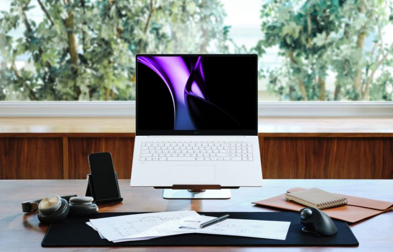 최신 AI CPU를 탑재한 LG 그램 17형