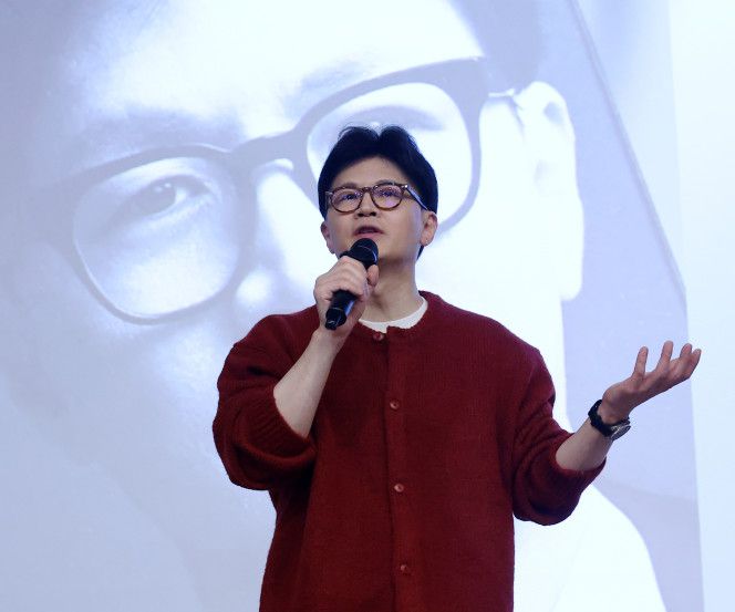 국민의힘 한동훈 전 대표가 10일 오후 부산 영광도서에서 열린 저서 '국민이 먼저입니다' 북콘서트에서 발언하고 있다. 2025.3.10