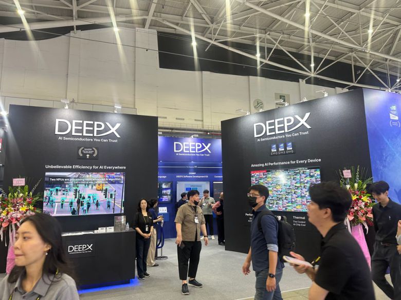 20일(현지시간) 대만 타이베이 난강전시장 ‘컴퓨텍스 2025’에 마련된 딥엑스 전시관