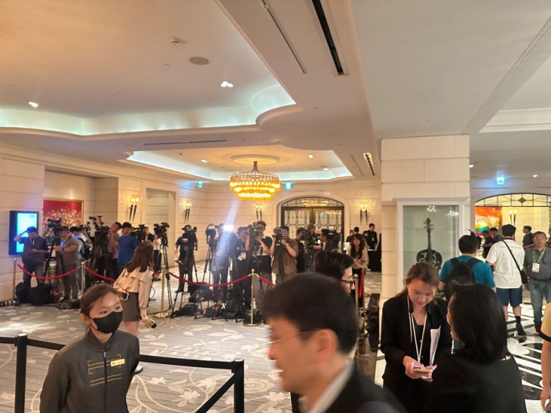 젠슨 황 엔비디아 최고경영자(CEO)가 21일(현지시간) 오전 대만 타이베이 만다린 오리엔탈 호텔에서 글로벌 취재진을 대상으로 미디어 간담회를 진행한다.