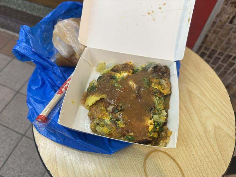 대만 타이베이 닝샤 야시장의 '로터리 옆 굴전집'