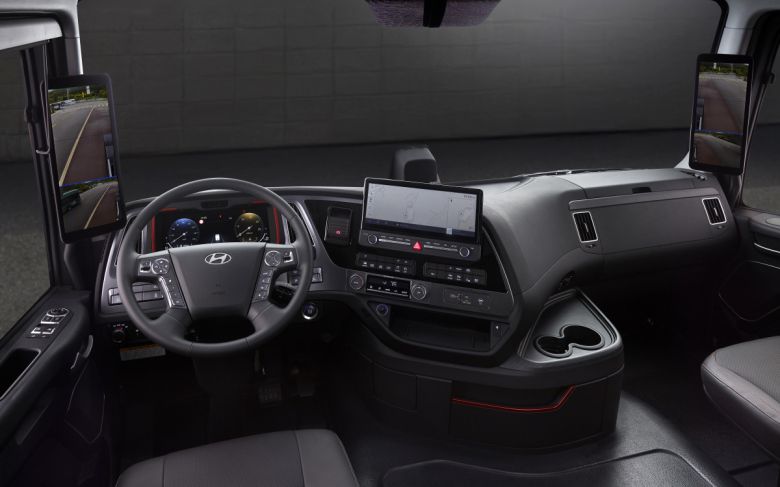 현대차 '더 뉴 엑시언트'