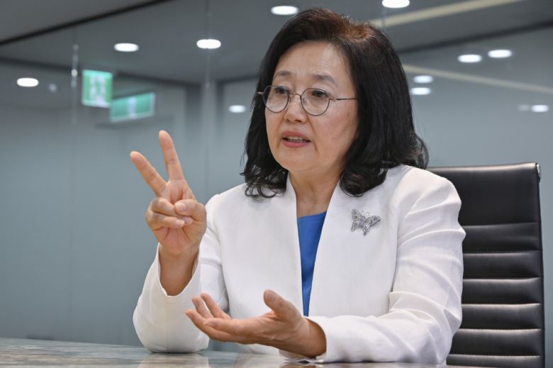 박영선 전 중소벤처기업부 장관이 11일 서울 강남구 이투데이빌딩에서 이투데이와 인터뷰를 하고 있다. 조현호 기자 hyunho@