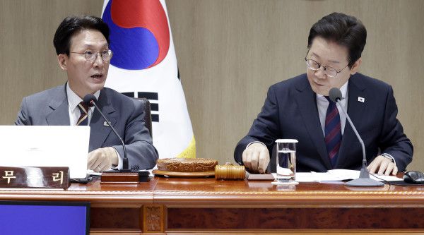 김민석 국무총리가 5일 서울 용산 대통령실 청사에서 열린 국무회의에서 인사말을 하고 있다. 2025.7.5 [대통령실통신사진기자단]