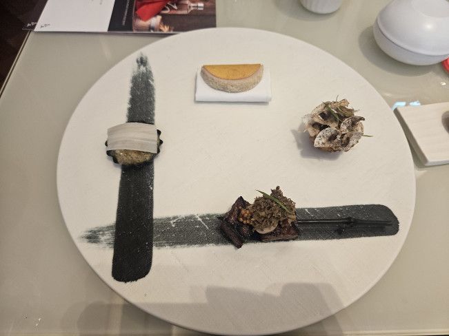 22일 한식 파인다이닝 레스토랑 비채나에서 준비된 화요19金 페어링 메뉴