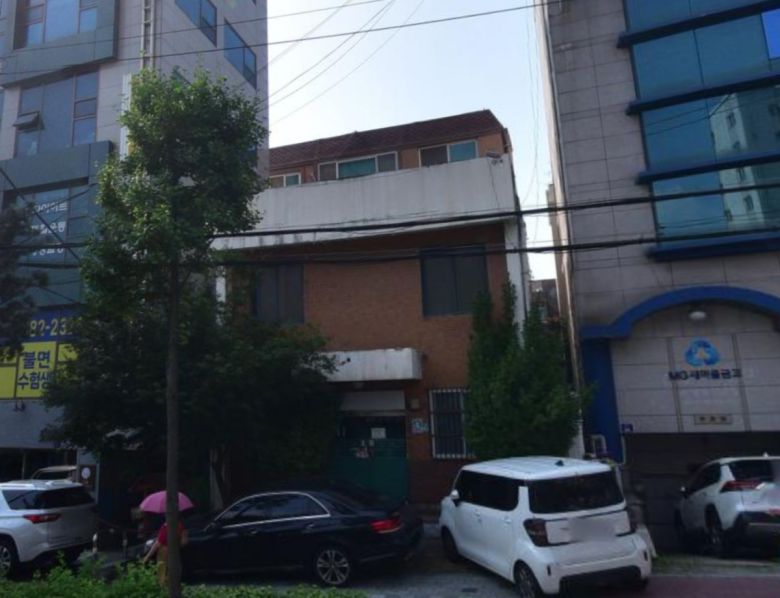 서울 은평구 신사동에 위치한 치안센터 모습. 서울시는 해당 폐파출소를 조각투자 시범 사업 대상지로 검토 중이다.