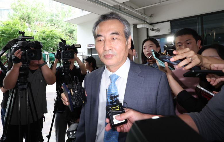 윤석열 전 대통령 부인 김건희 여사와 관련한 각종 의혹 사건을 수사하는 민중기 특별검사.