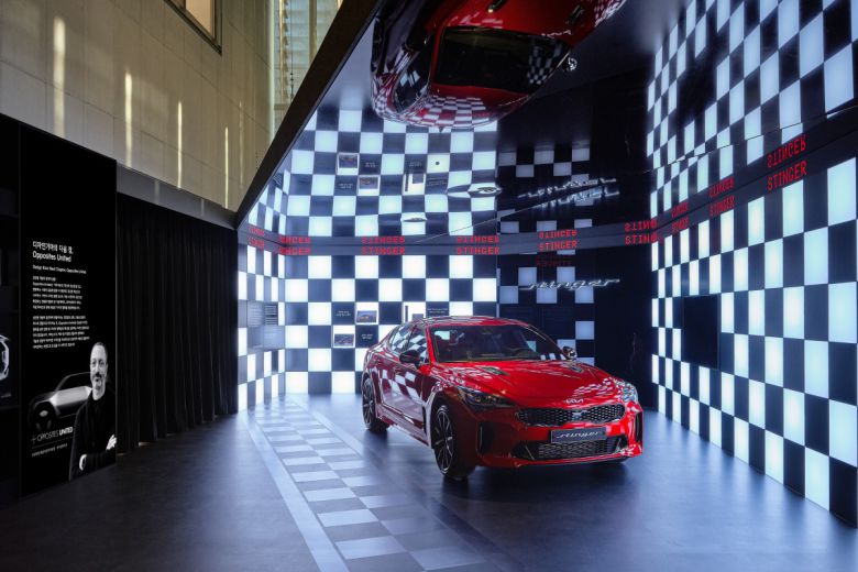 80주년 기념 전시 '움직임의 유산' 이미지.