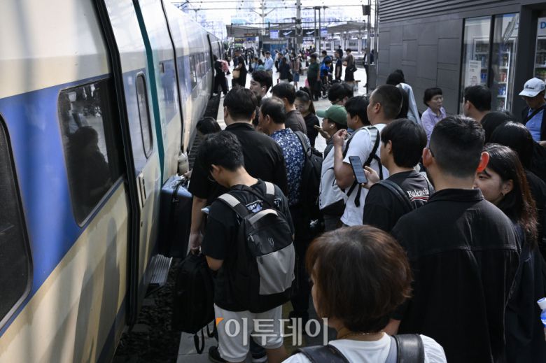 철도 파업 일단 멈춤…성과급 '90→100%' 쟁점에 노사 잠정 타결