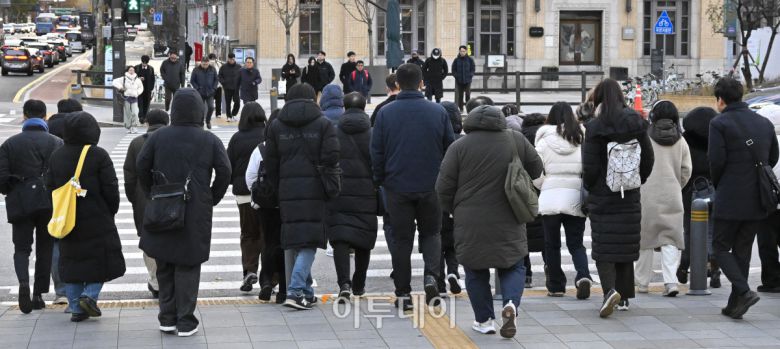 [날씨] 매서운 금요일 출근길…'체감온도 -20' 칼바람 주의