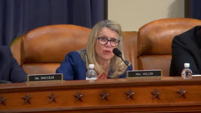 캐럴 밀러 하원의원(공화당)이 13일(현지시간) 최근 통과된 한국의 정보통신망법 개정안을 비판하고 나섰다.