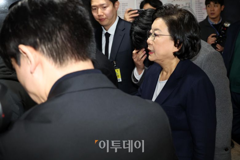이혜훈 기획예산처 장관 후보자가 19일 서울 여의도 국회에서 인사청문회 관련 입장을 밝히고 있다. 고이란 기자 photoeran@