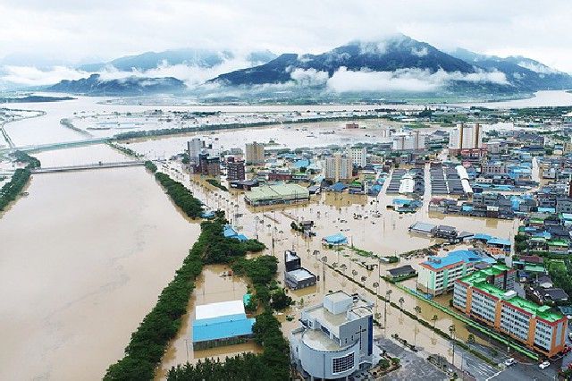 ▲ 지난 8월 집중호우로 물에 잠긴 구례읍. ⓒ구례군청