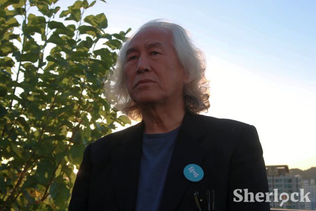 ▲지난 22일 서울 서소문동에서 박재동 작가를 만났다. 최근 김승수 국회의원은 윤석열 대통령 부부 풍자 전시에 참여한 작가들만을 대상으로 지원금 자료를 요청했다. 특히 박재동 작가에게는 그와 별도로 해외 전시 참가 관련 자료도 뒤졌다. ⓒ셜록